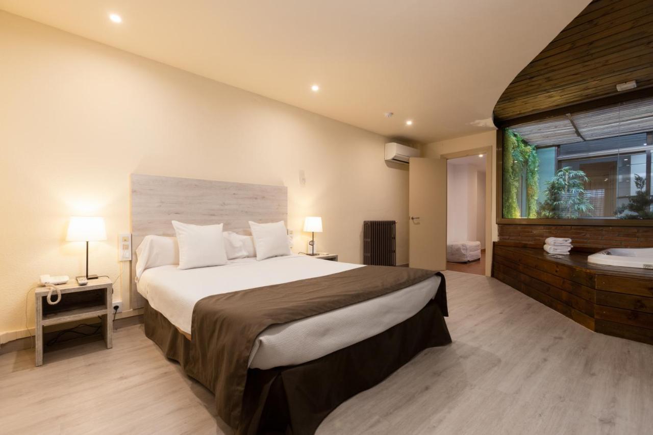 Dv Apartahotel Barcelona