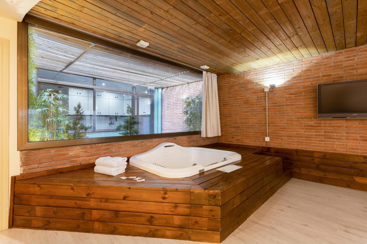 Dv Apartahotel Barcelona
