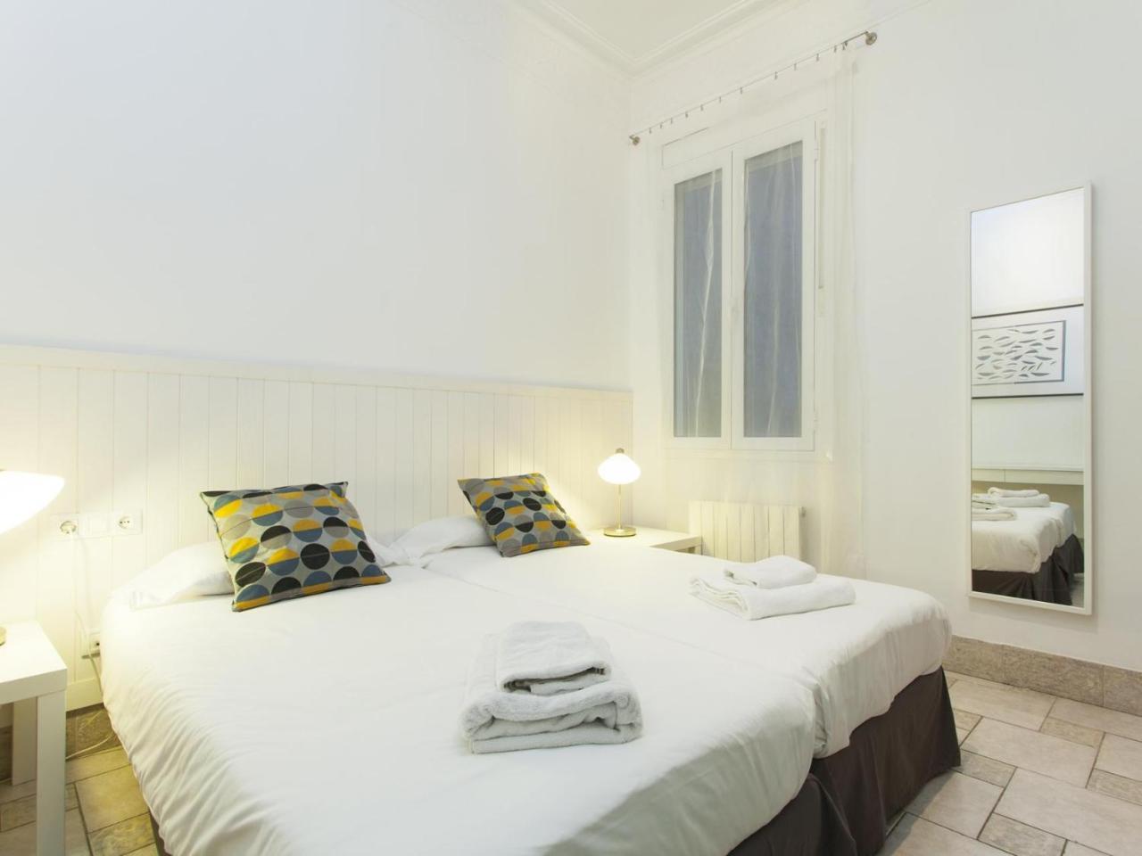 Diputacion Apartment *