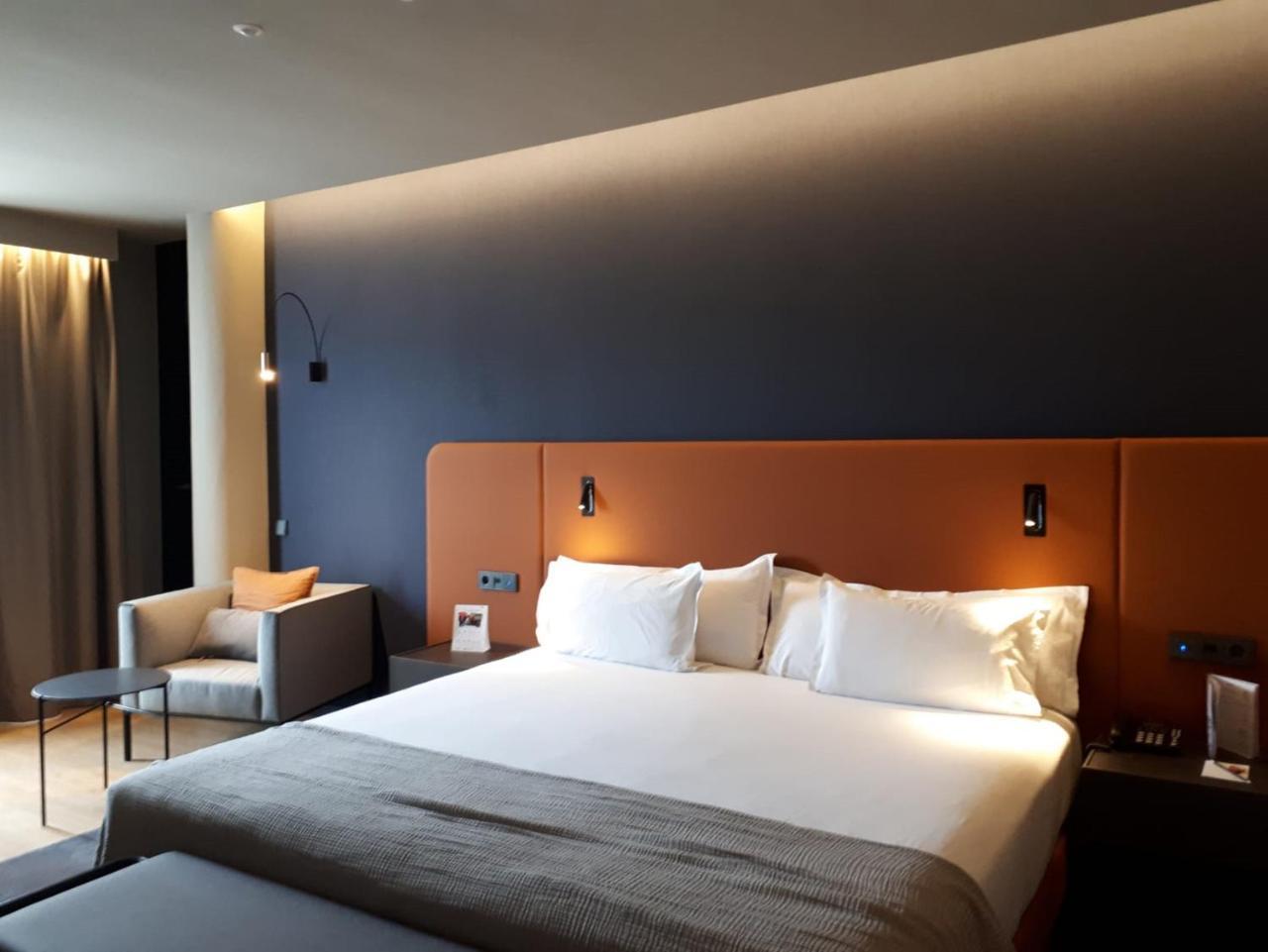Hotel Silken Ramblas 4*