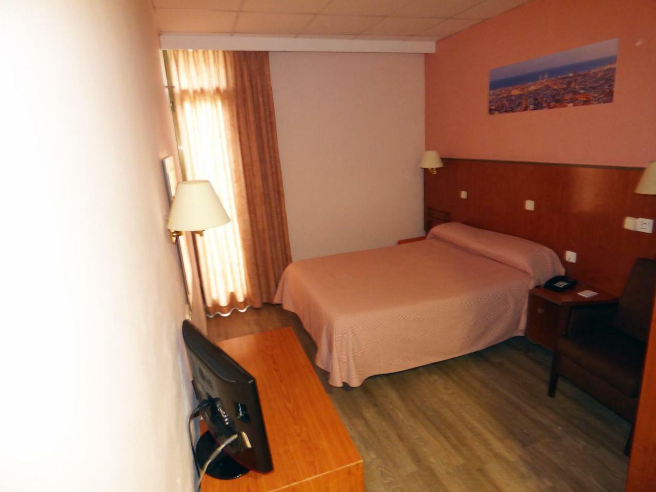 Hotel Cuatro Naciones 2*