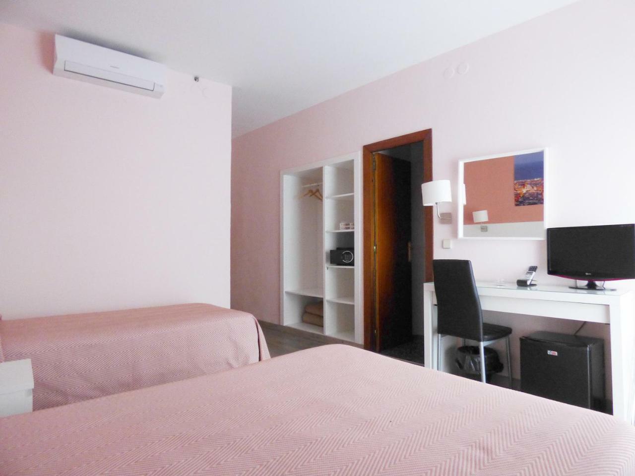 Hotel Cuatro Naciones 2*