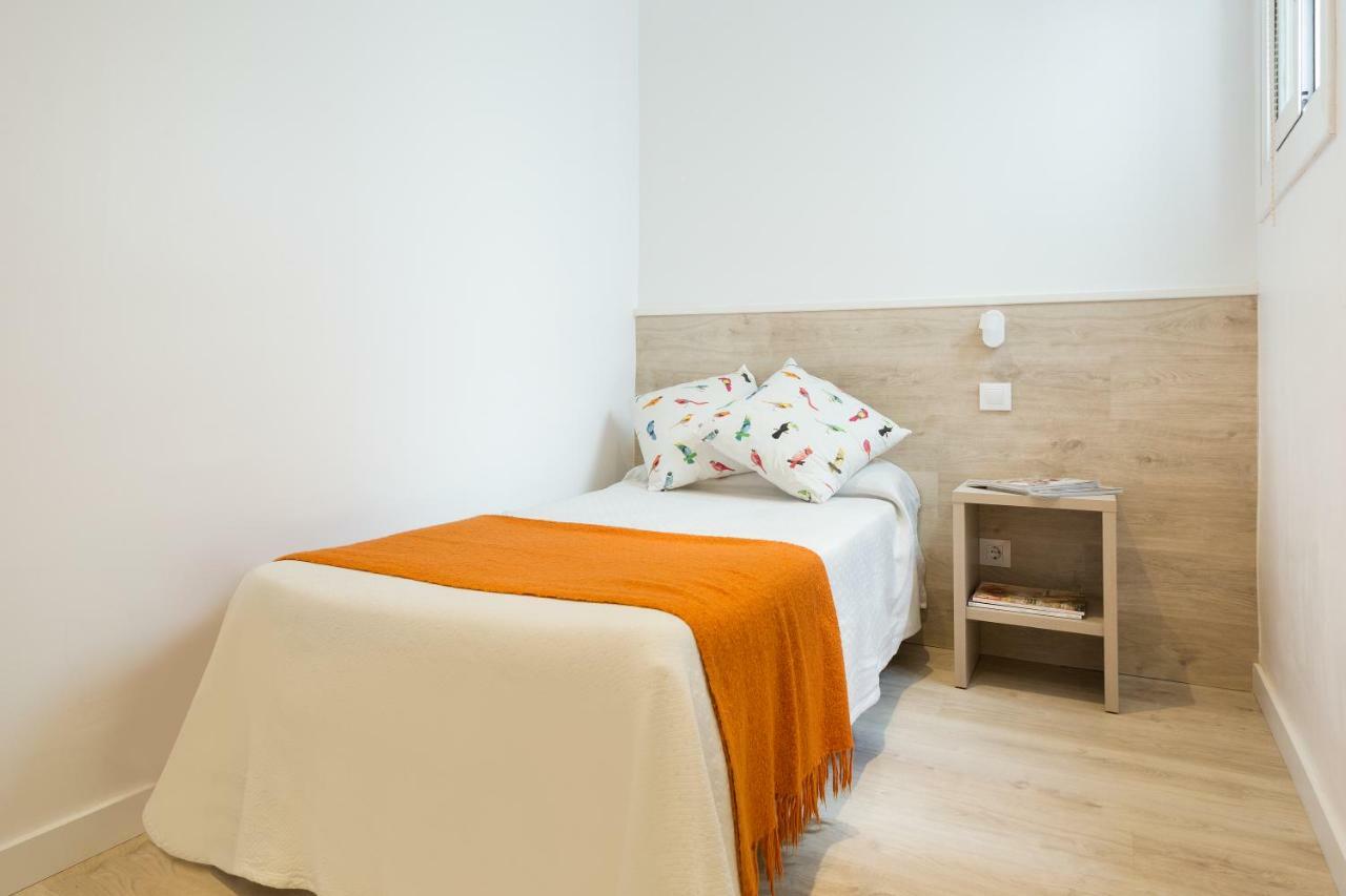 Bcnstop Parc Güell Apartahotel 3*