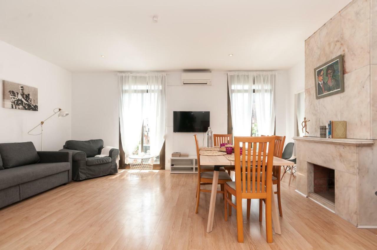 Gir80 Eixample Casanova 72 Apartamento *