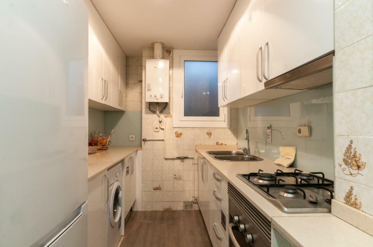 Gir80 Eixample Casanova 72 Apartamento *