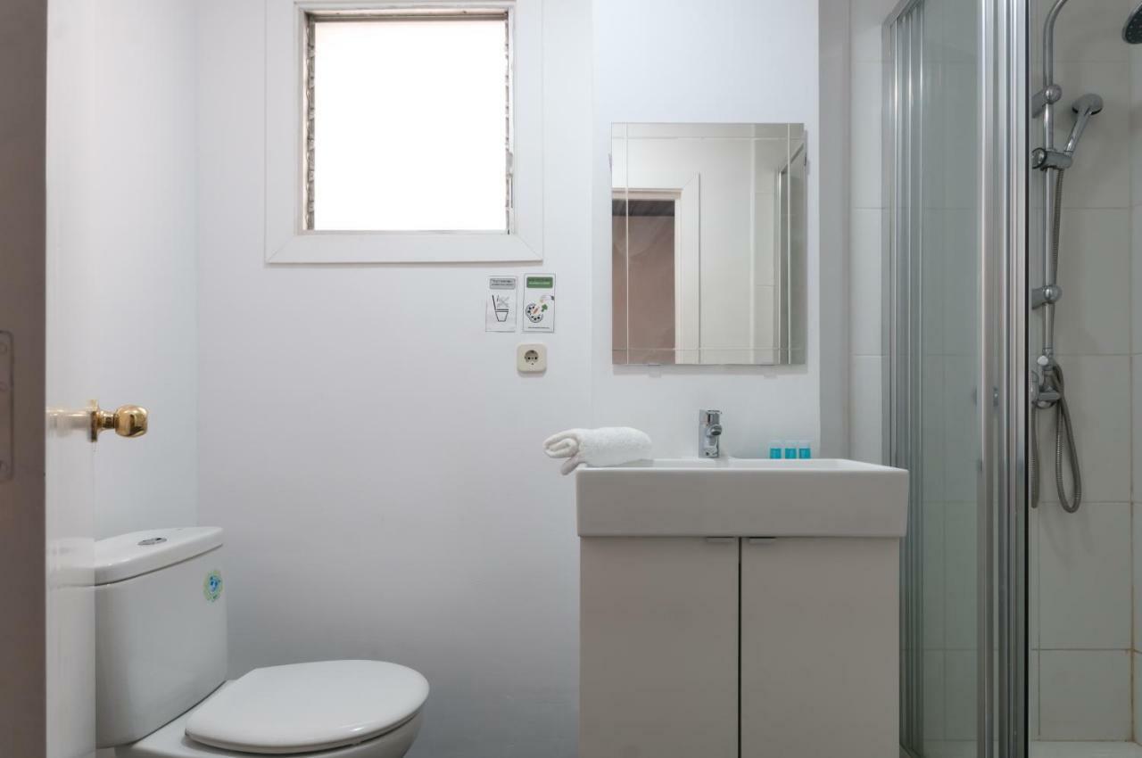 Gir80 Eixample Casanova 72 Apartamento *