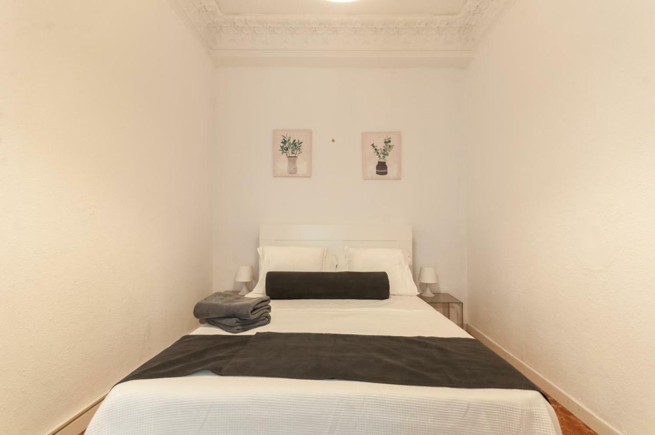 Apartamento Gir80 Eixample Casanova 72