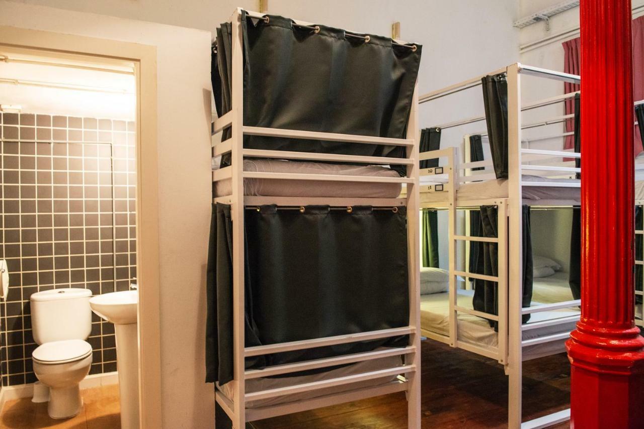 Safestay Gothic Hostal *