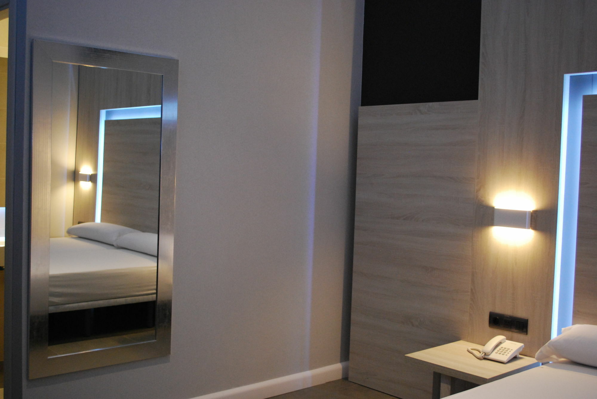 Plaza Goya Guest house 2*