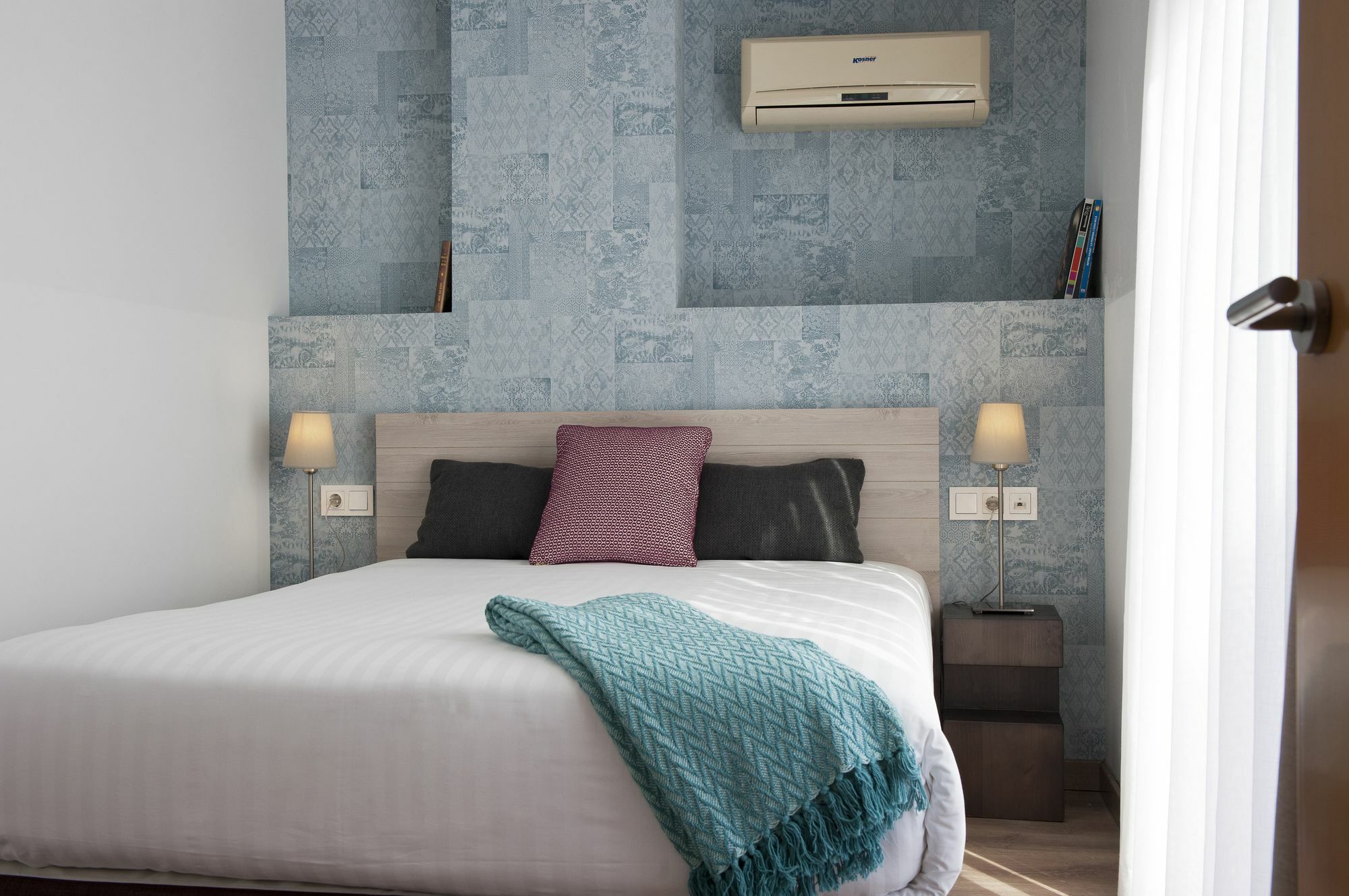 Mh S. Familia Apartment Barcelona