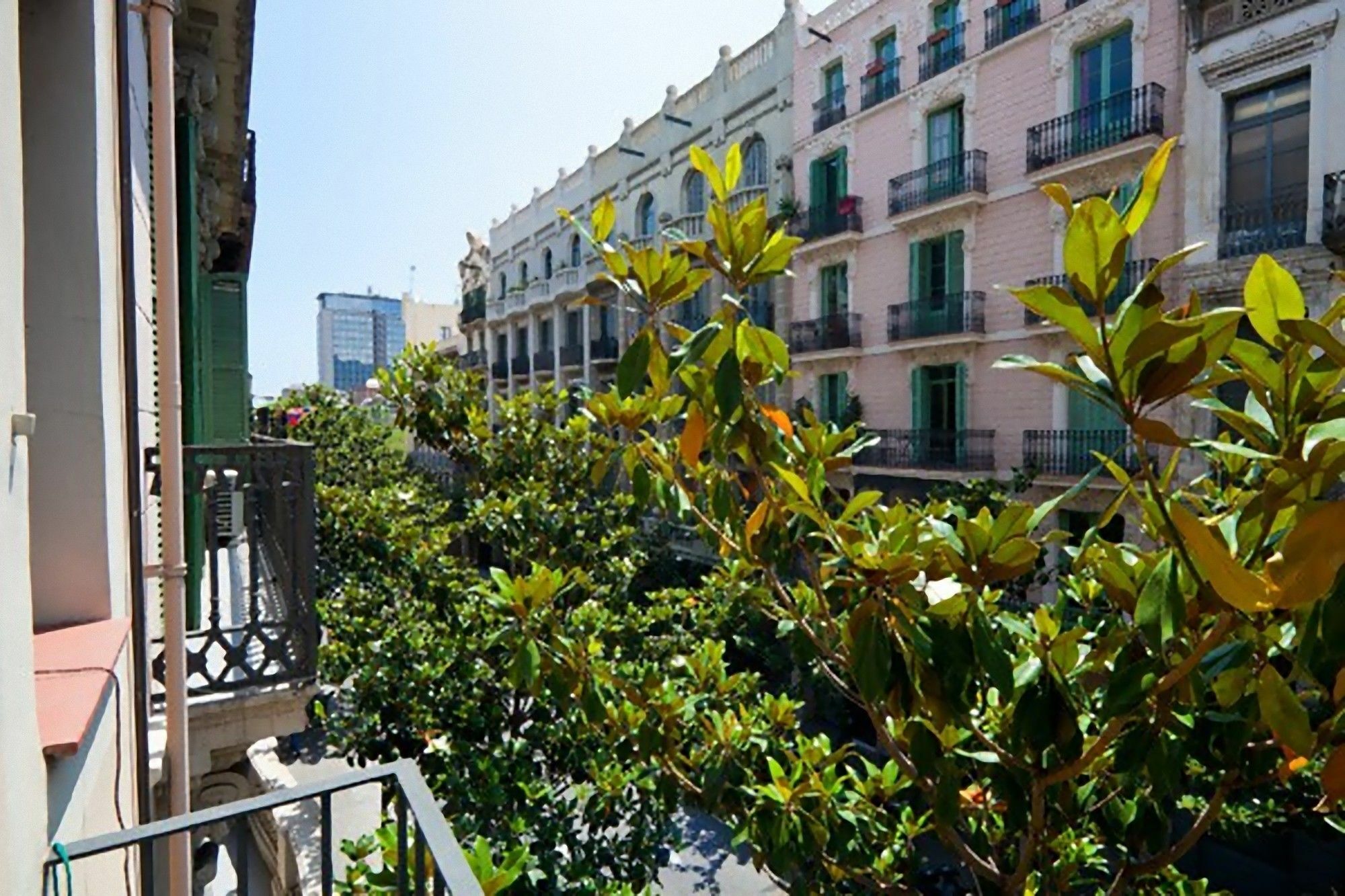 La Casa De Laura Nisia Bed & Breakfast 3*