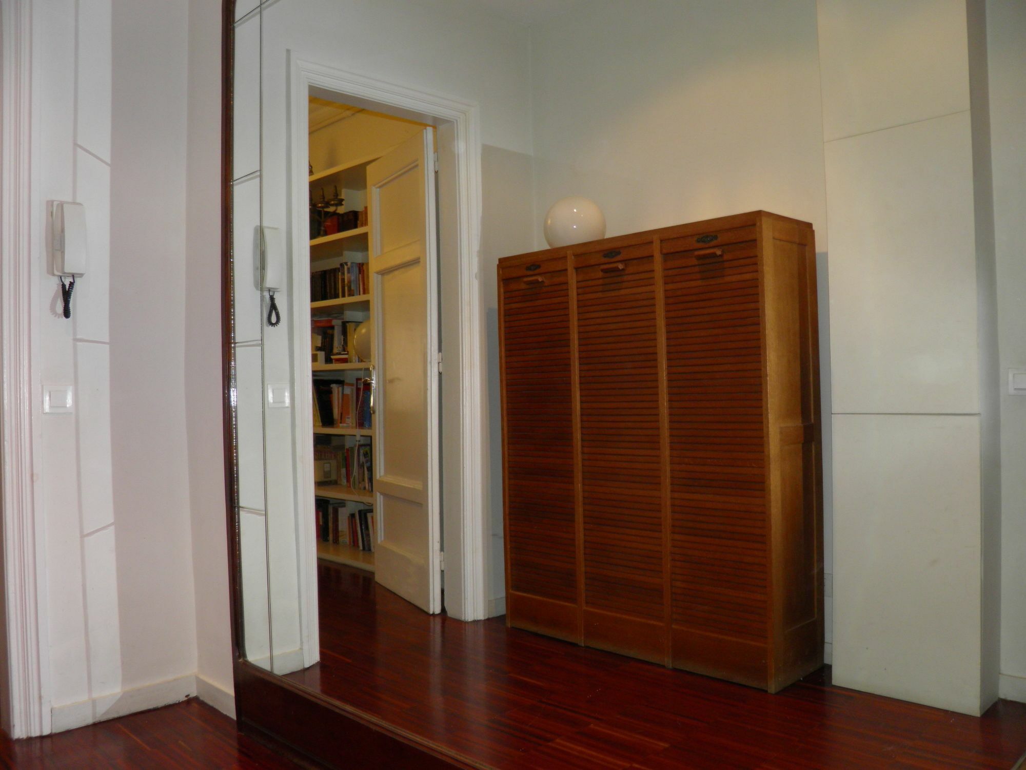 Suitur Courtyard Apartamento