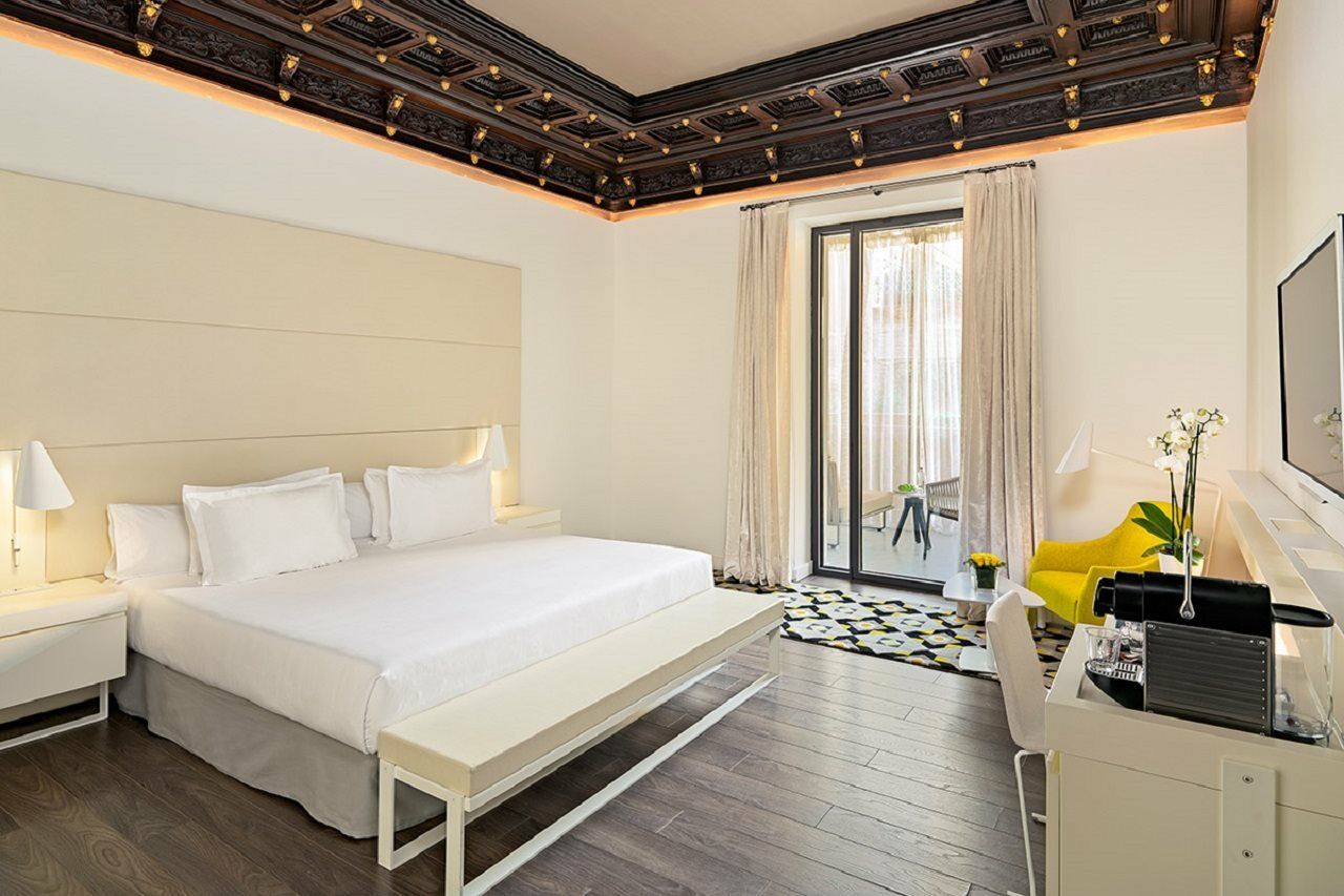 H10 Urquinaona Plaza Hotel 4*