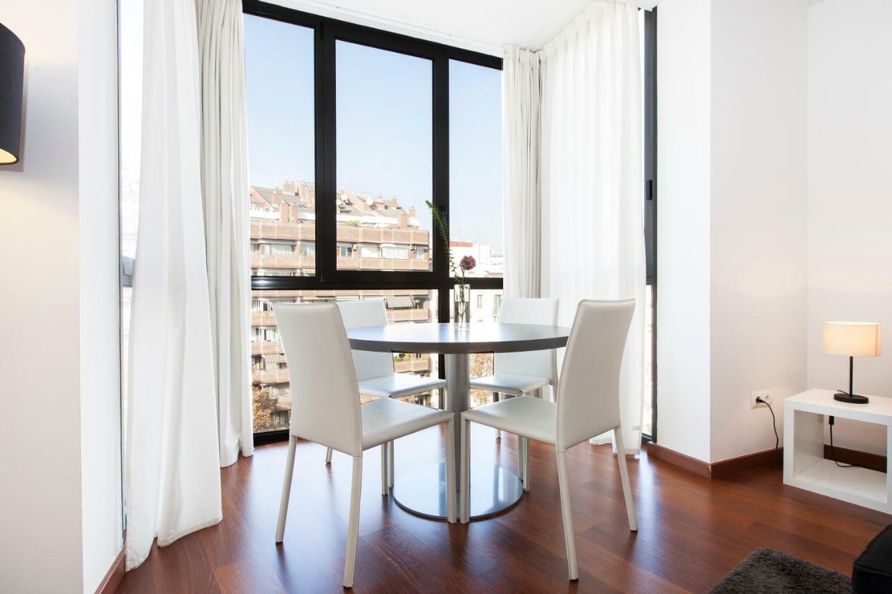 Apartamento Sleep Universitat By *