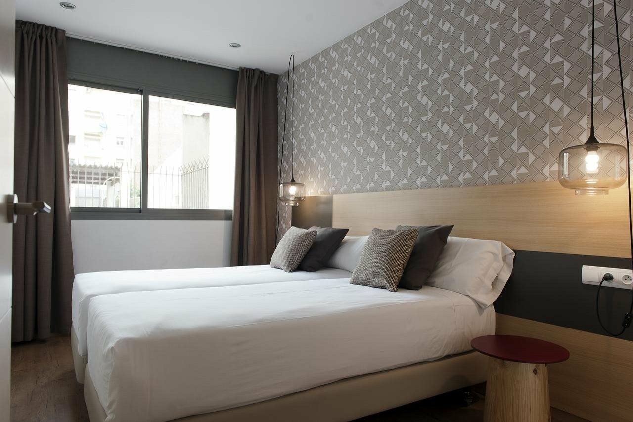 Mh S. Familia Apartment Barcelona