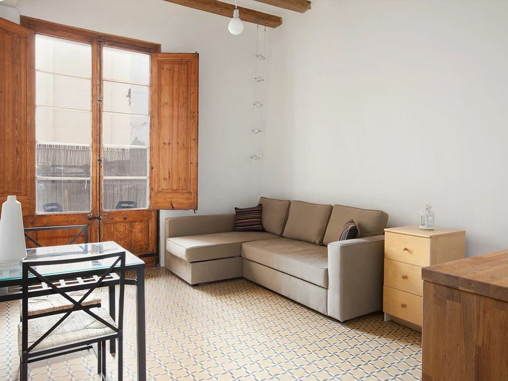 Borrell - Near Ramblas Apartamento