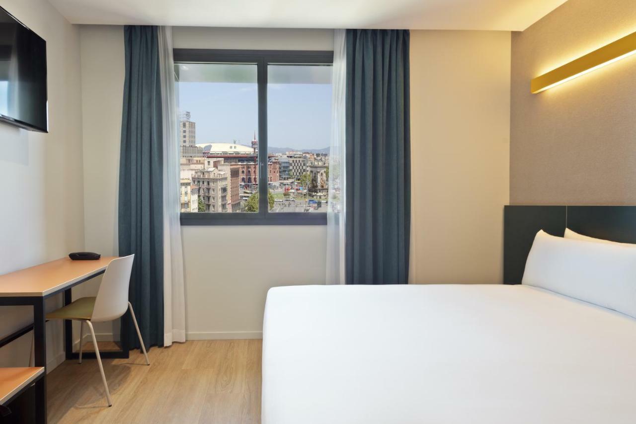 Hotel Brick 2*