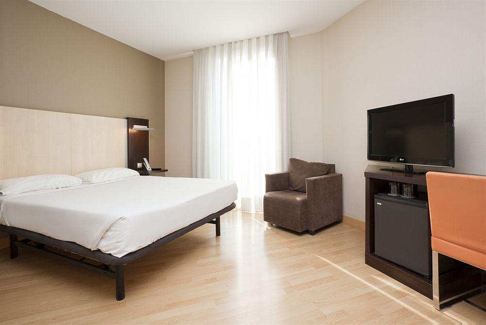 Ilunion Auditori Hotel 3*