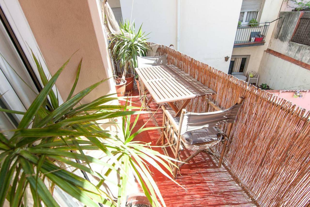 Three Bedroom In Sants Apartamento