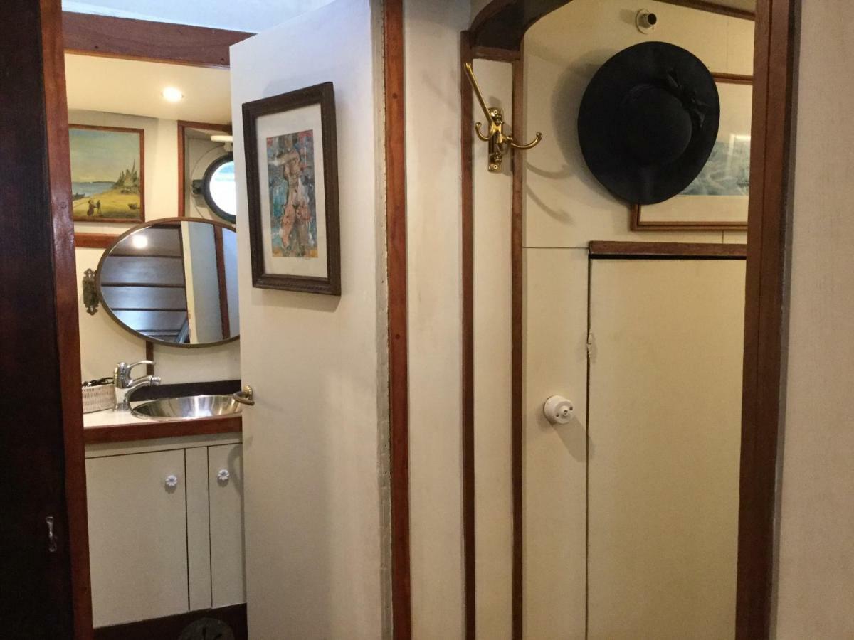La Lutine Hotel en barco Barcelona
