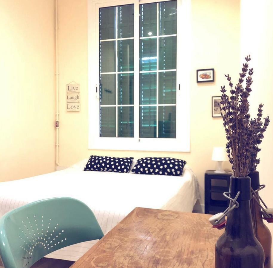 Habitación en casa particular Green Door Gracia *