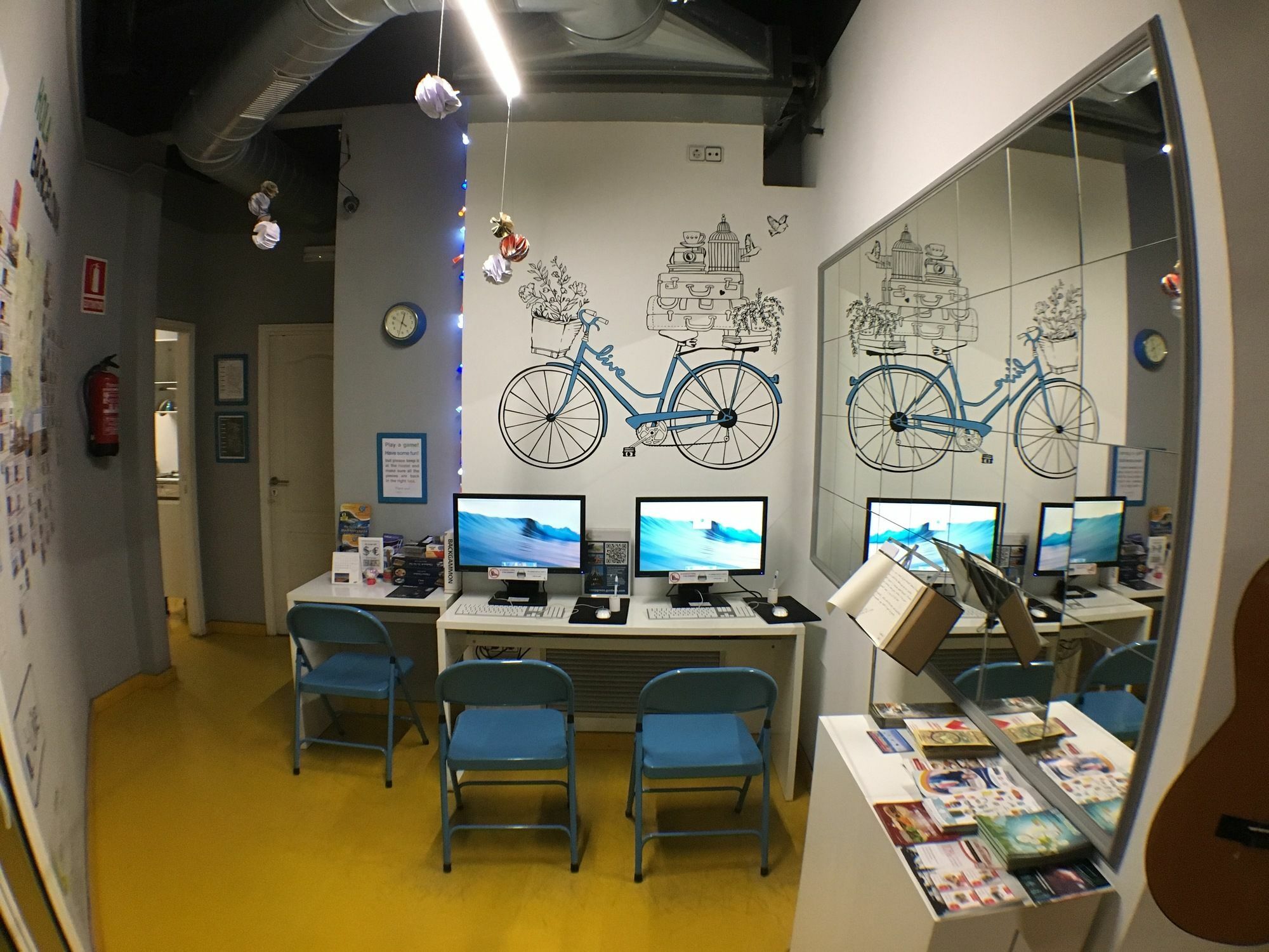 Hostal Sleep - Certified Eco Youth *