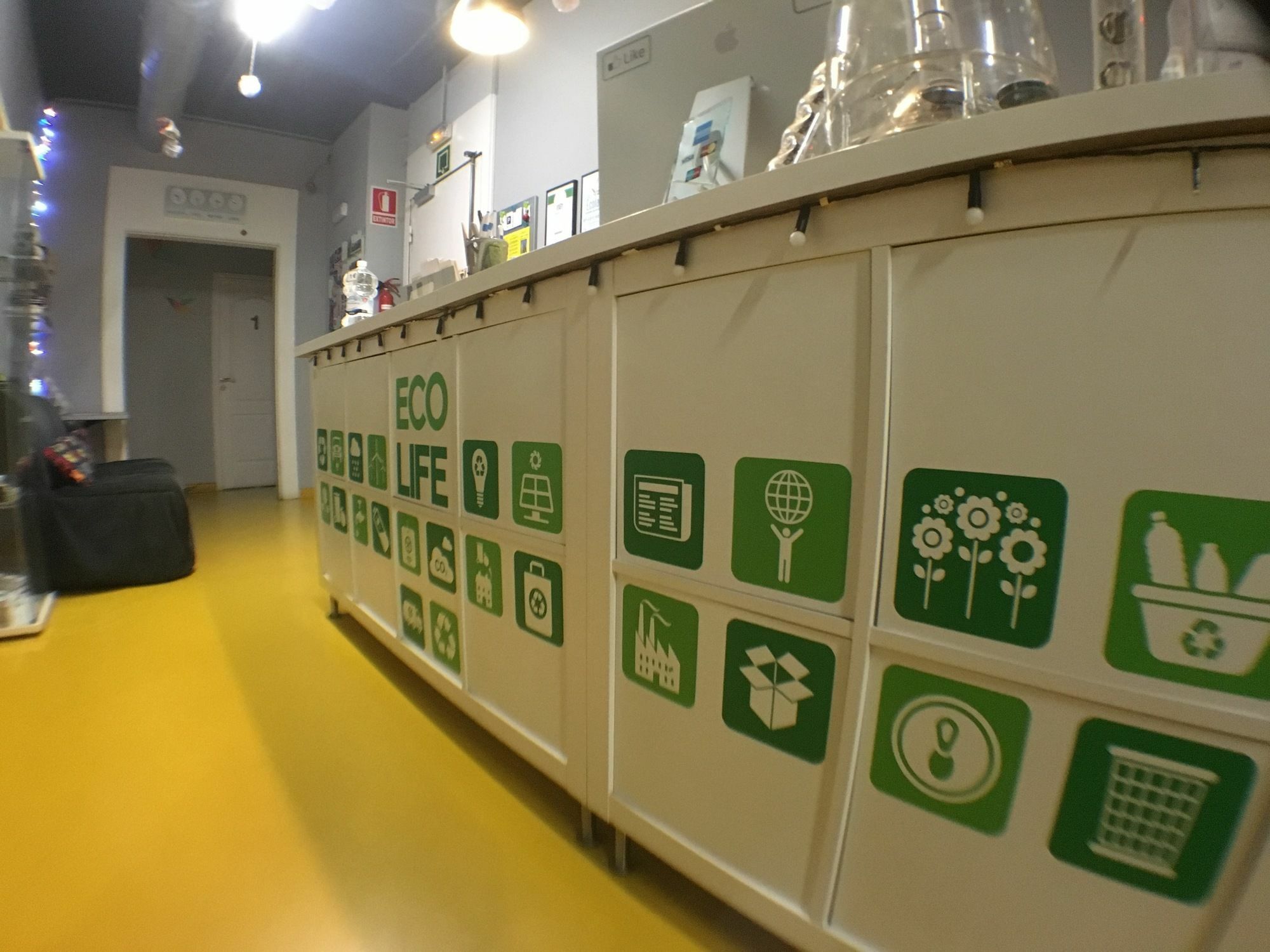 Sleep - Certified Eco Youth Hostal *