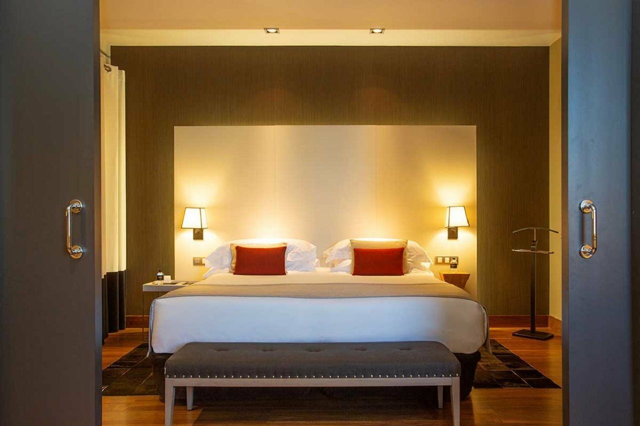 Grand Central, Small Luxury