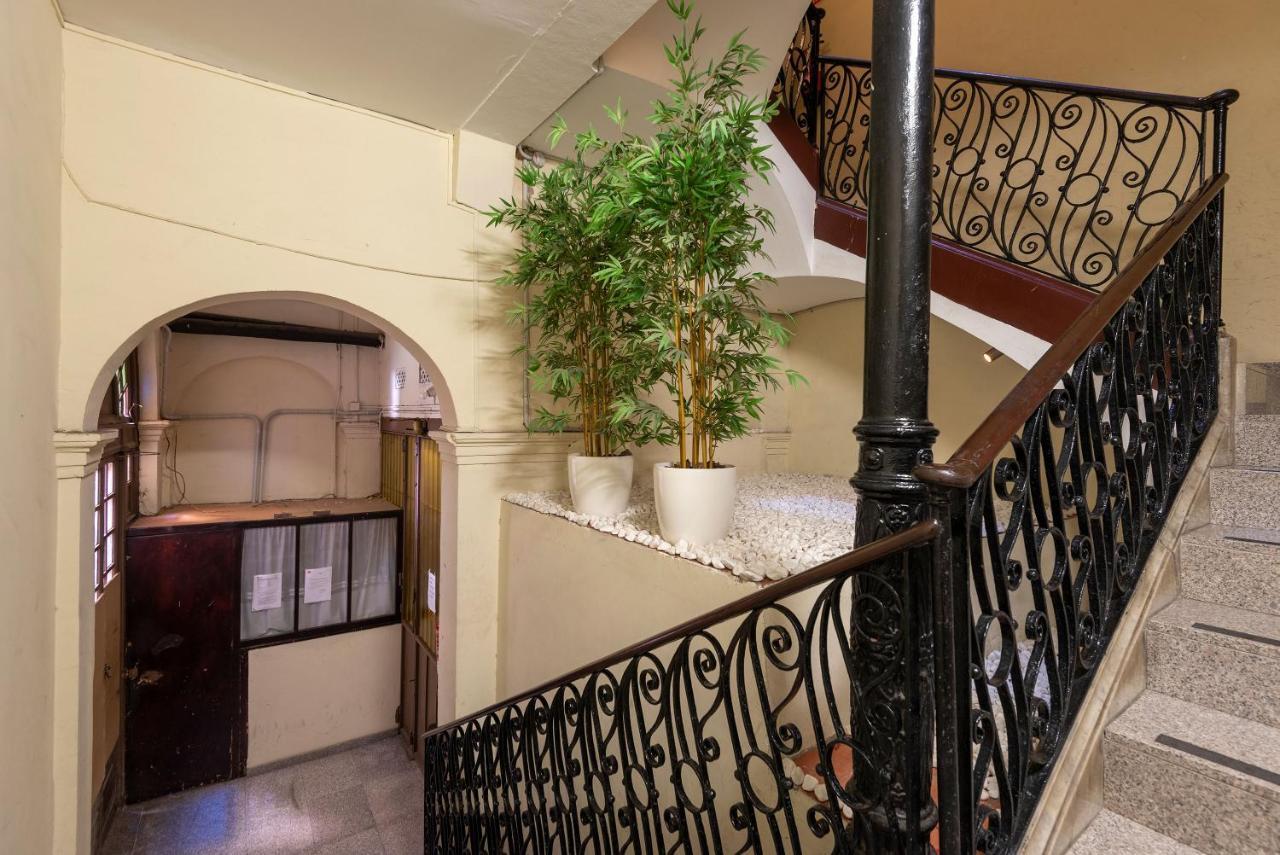 Guest house Plaza Goya 2*