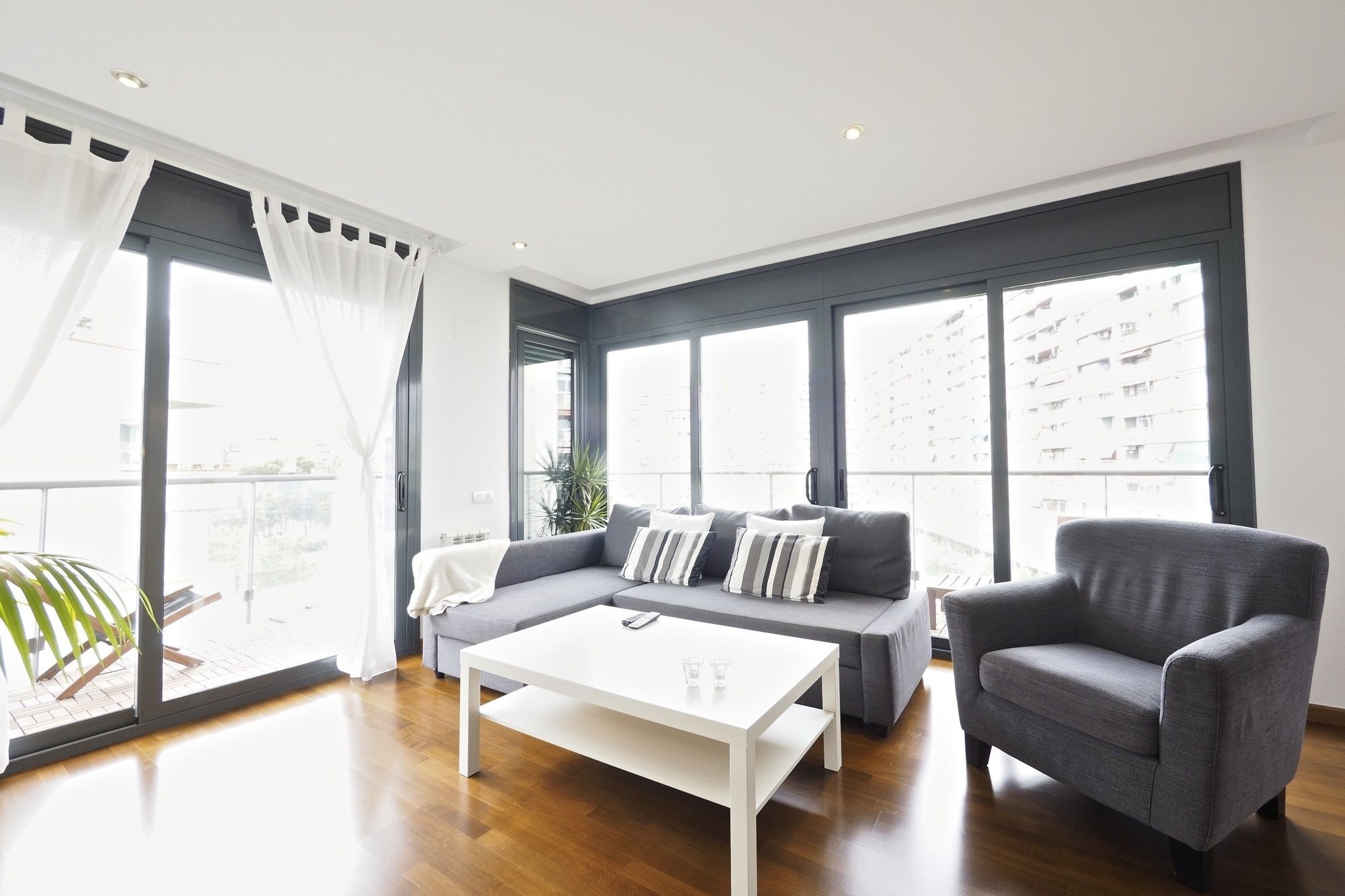 Vacasa - Exclusive Les Corts Apartment Barcelona