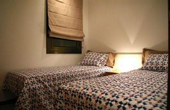 Ainb Raval Hospital Apartamento Barcelona
