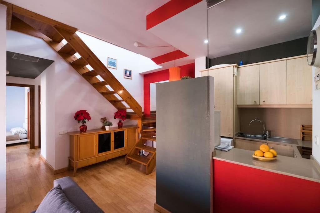 6 Pax Duplex Penthouse Las Ramblas Barcelona Apartment