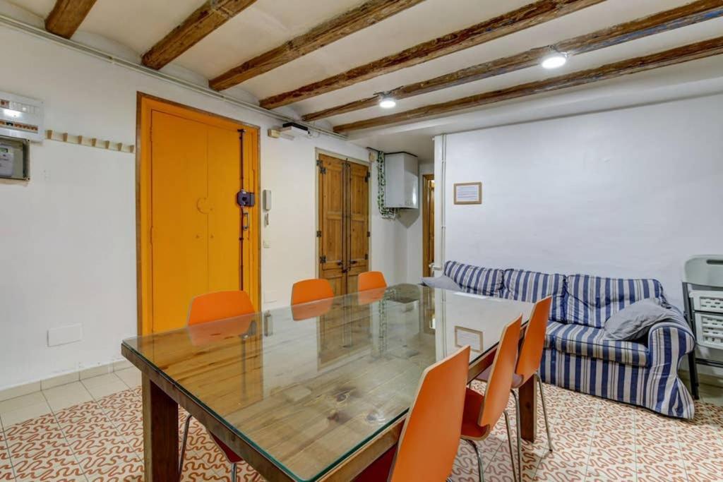 7 Pax Montserrat Ramblas Barcelona *
