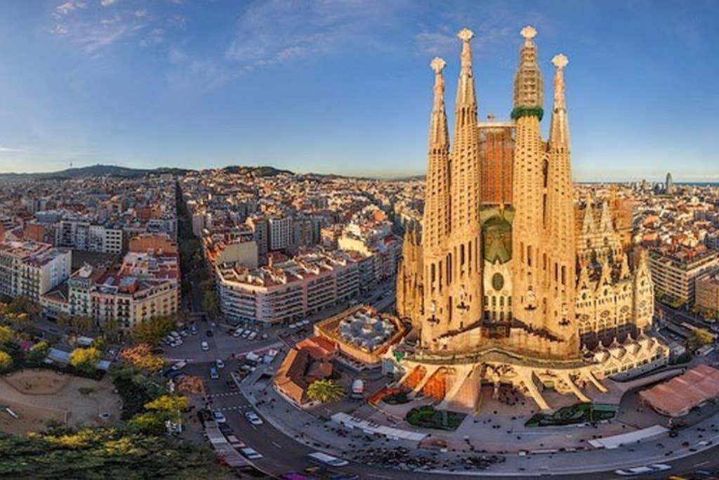 7 Pax Montserrat Ramblas Barcelona Apartamento *