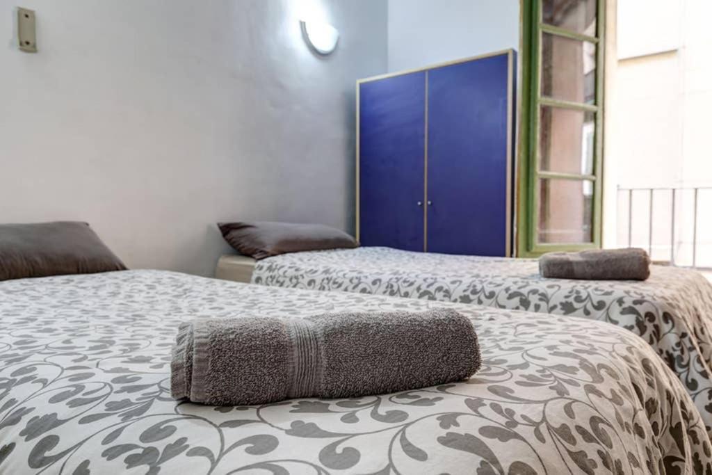7 Pax Montserrat Ramblas Barcelona Apartamento *