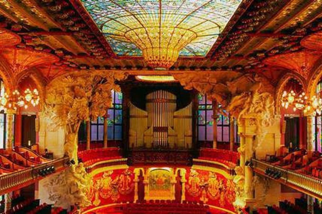 7 Pax Montserrat Ramblas Barcelona