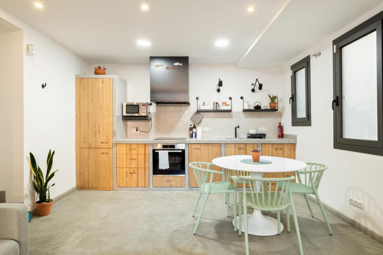 Amazing 3 Bedroom With Terrace In Poble-sec Barcelona