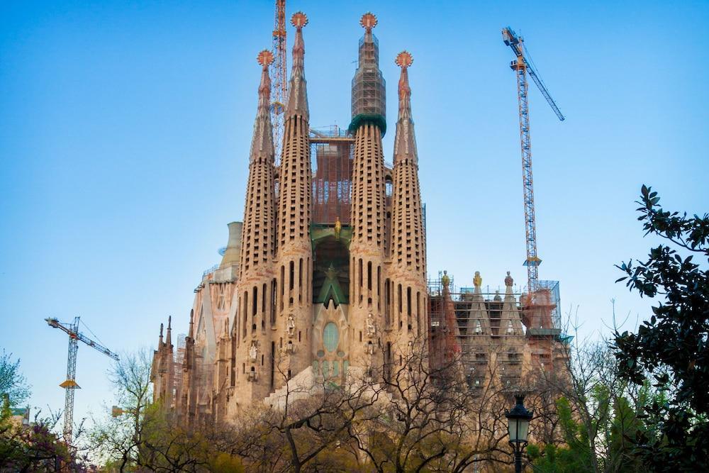 Sant Jordi Sagrada Familia