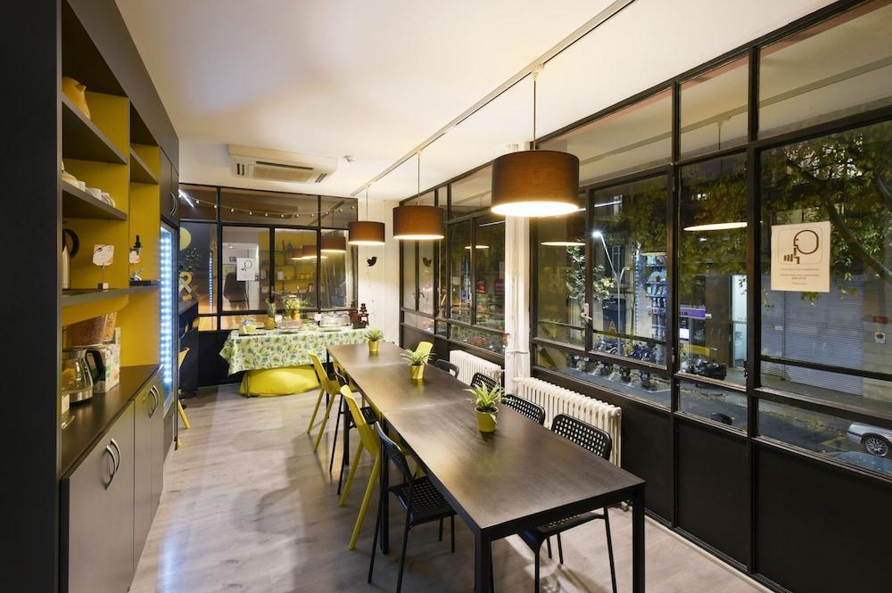 Free Hostal Barcelona