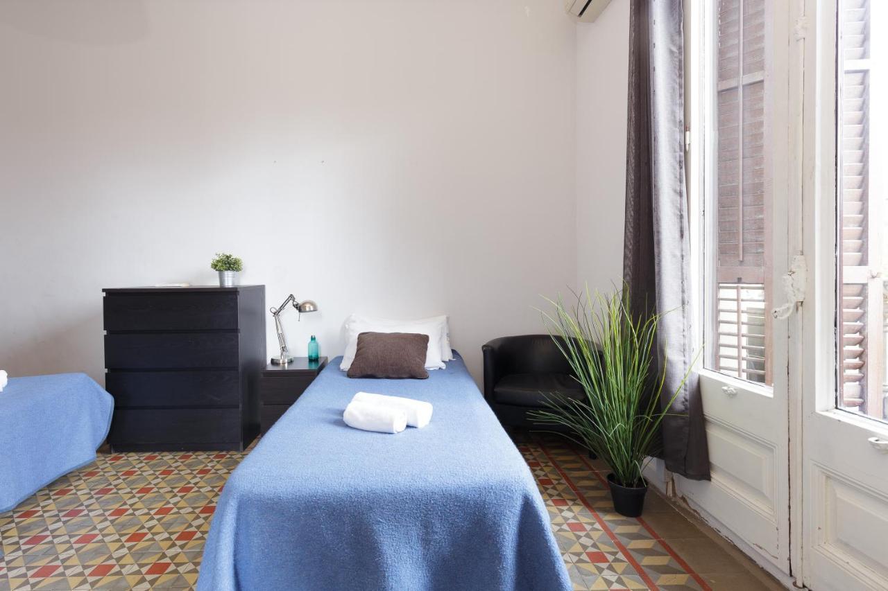 Key Plaza Universidad - Gran Via Apartamento