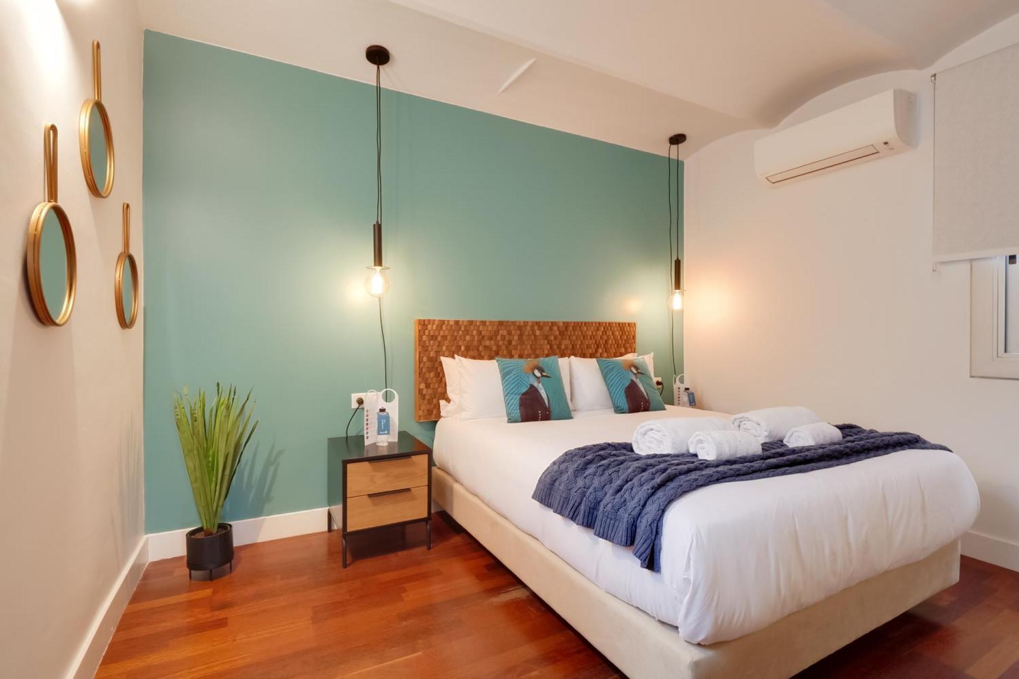 Sweett - Sepulveda Apartment