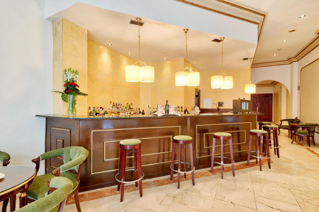 Roger De Llúria Hotel 4*
