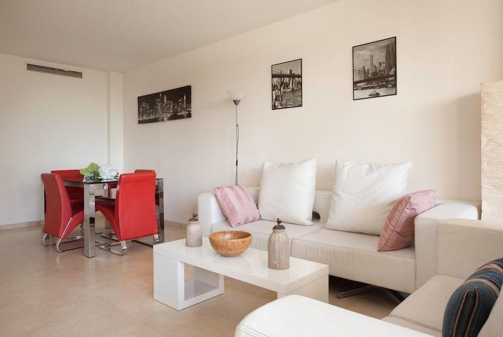 Apartamento Akira Flats Diagonal Mar Barcelona