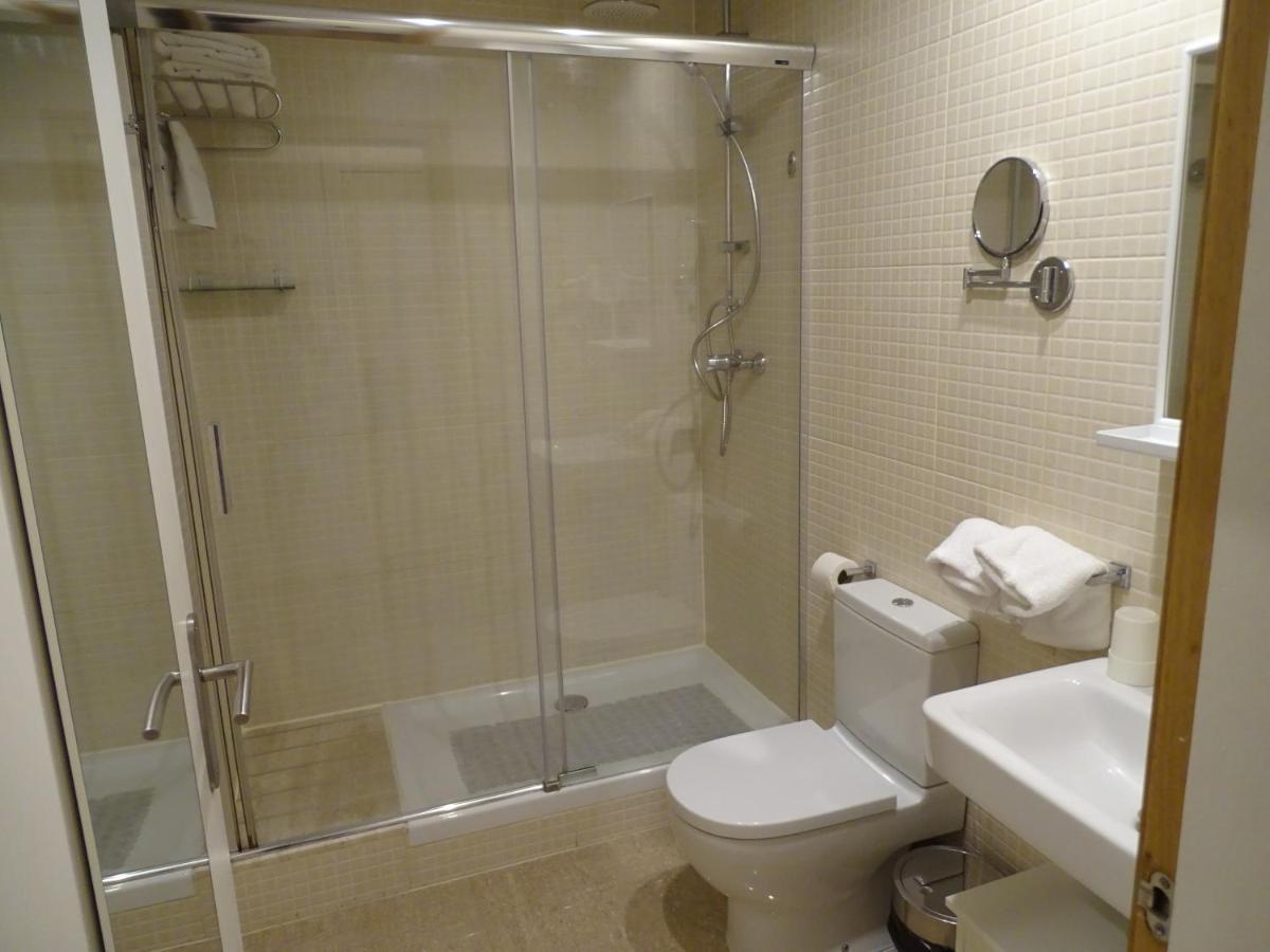 The 592 - Adults Only Pensión 3*