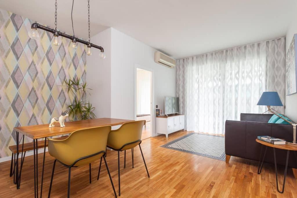 Art House Renoir Plaza Universitat Sant Antoni Apartamento