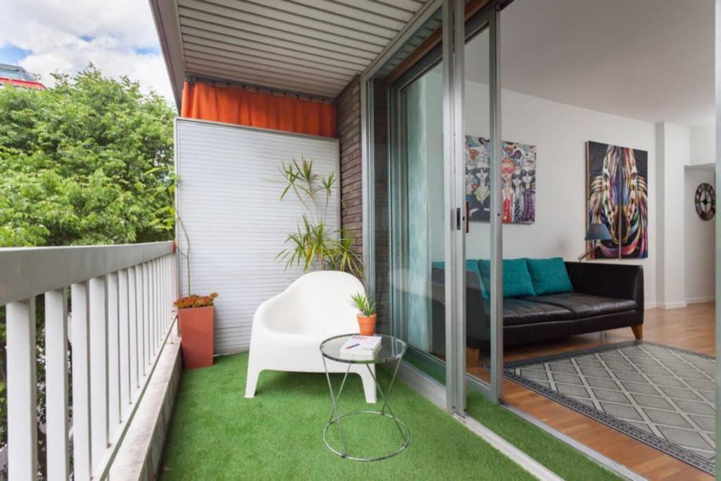 Art House Renoir Plaza Universitat Sant Antoni Apartamento