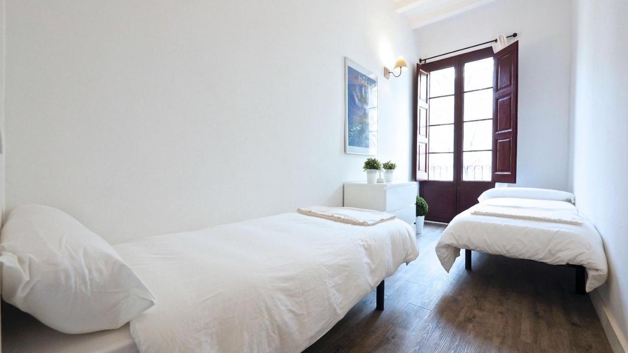 The White Flats Sant Antoni * Barcelona