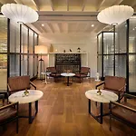 H10 Universitat (Adults Only)