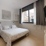 Hostal House