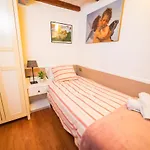 Rustic Poble Sec Apartment